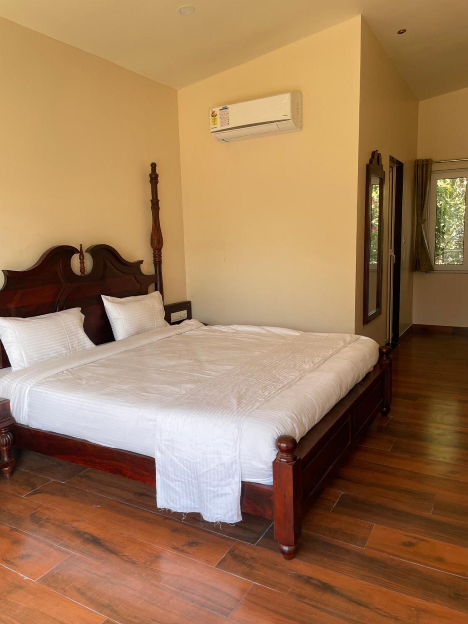 Vrindavan Greens Resort Udajpur Zewnętrze zdjęcie
