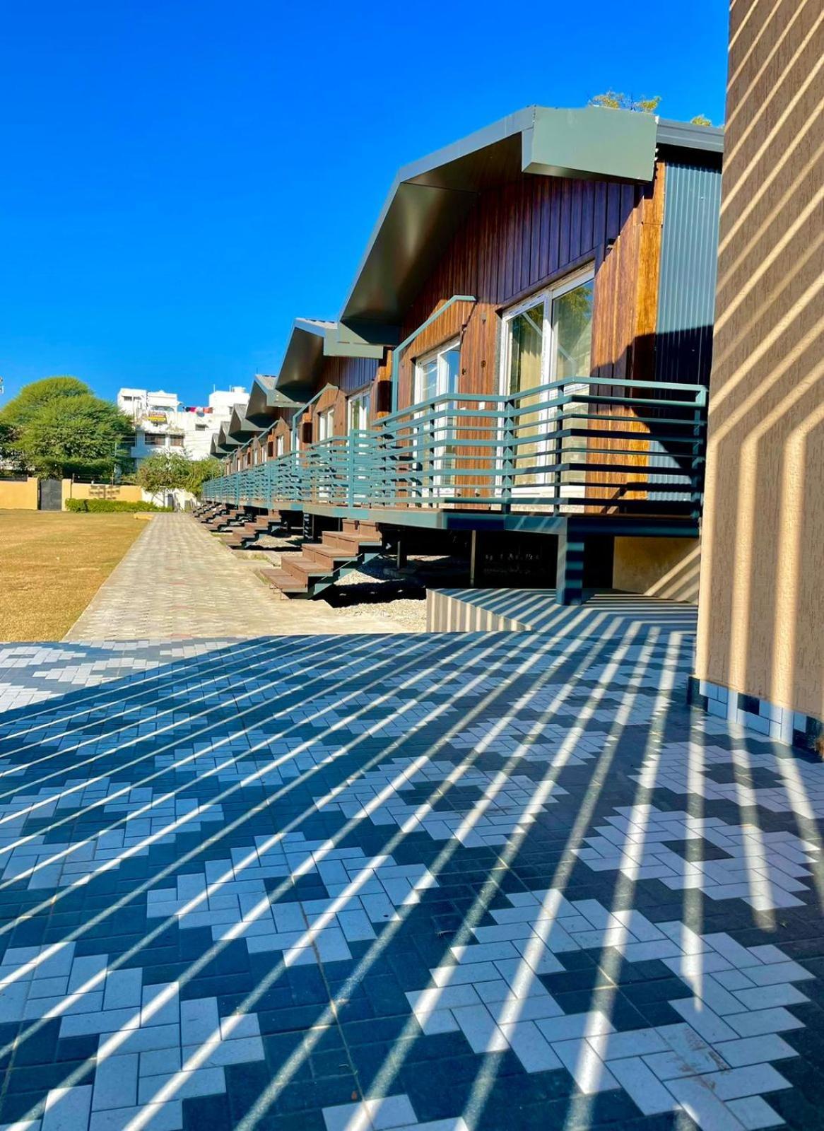 Vrindavan Greens Resort Udajpur Zewnętrze zdjęcie